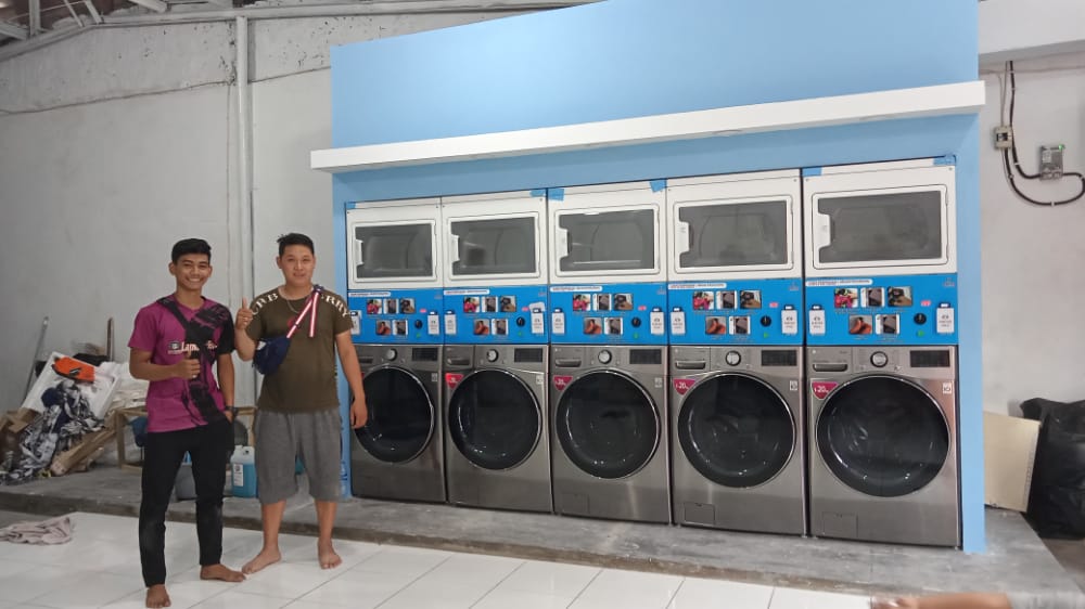 USAHA LAUNDRY LABUHANBANTU
